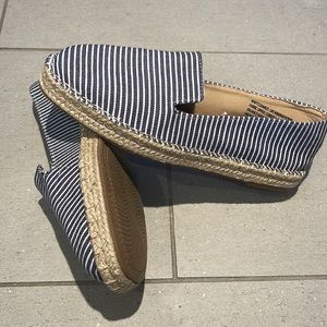 NWOT Women’s Flat Shoes in Wide Width